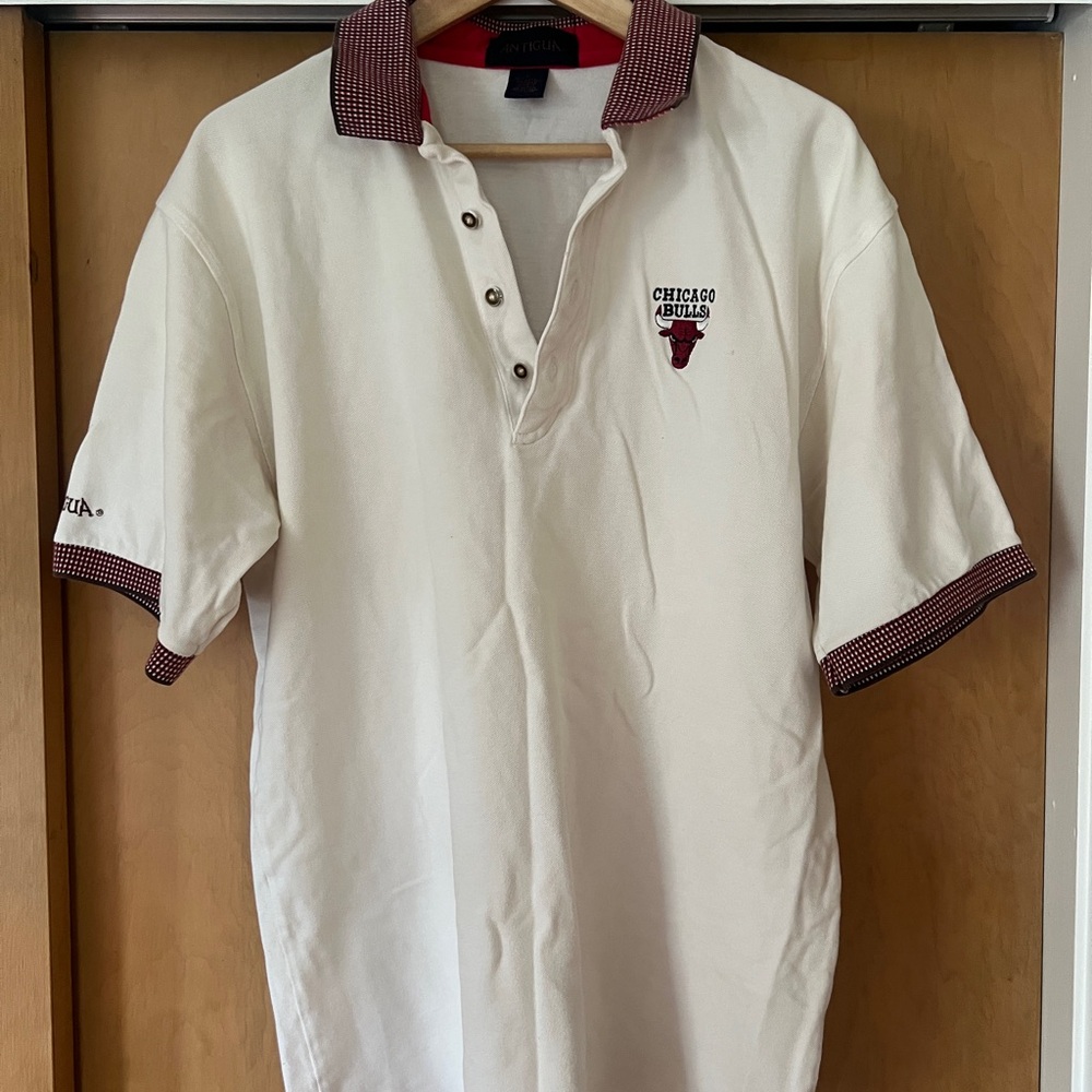 Chicago Bulls Antigua White and Red Polo Shirt